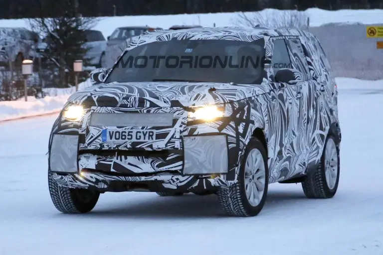 Land Rover Discovery MY 2017 - Foto spia 09-02-2016 - 1