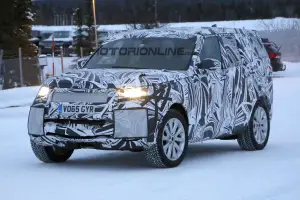 Land Rover Discovery MY 2017 - Foto spia 09-02-2016