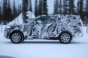 Land Rover Discovery MY 2017 - Foto spia 09-02-2016