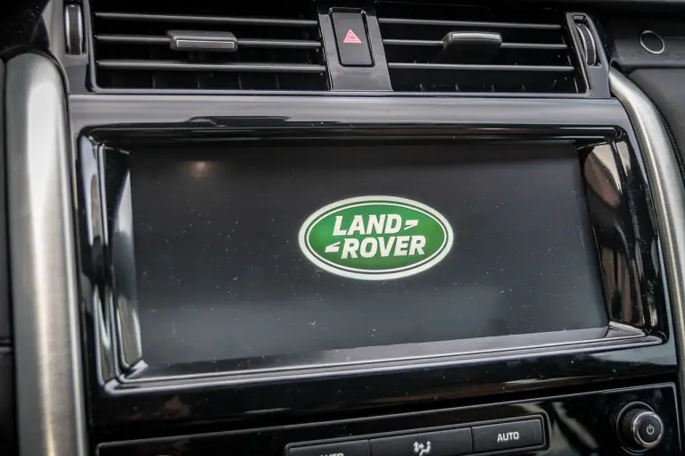 Land Rover Discovery - Prova su strada 2019 - 19