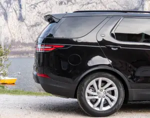 Land Rover Discovery - Prova su strada 2019