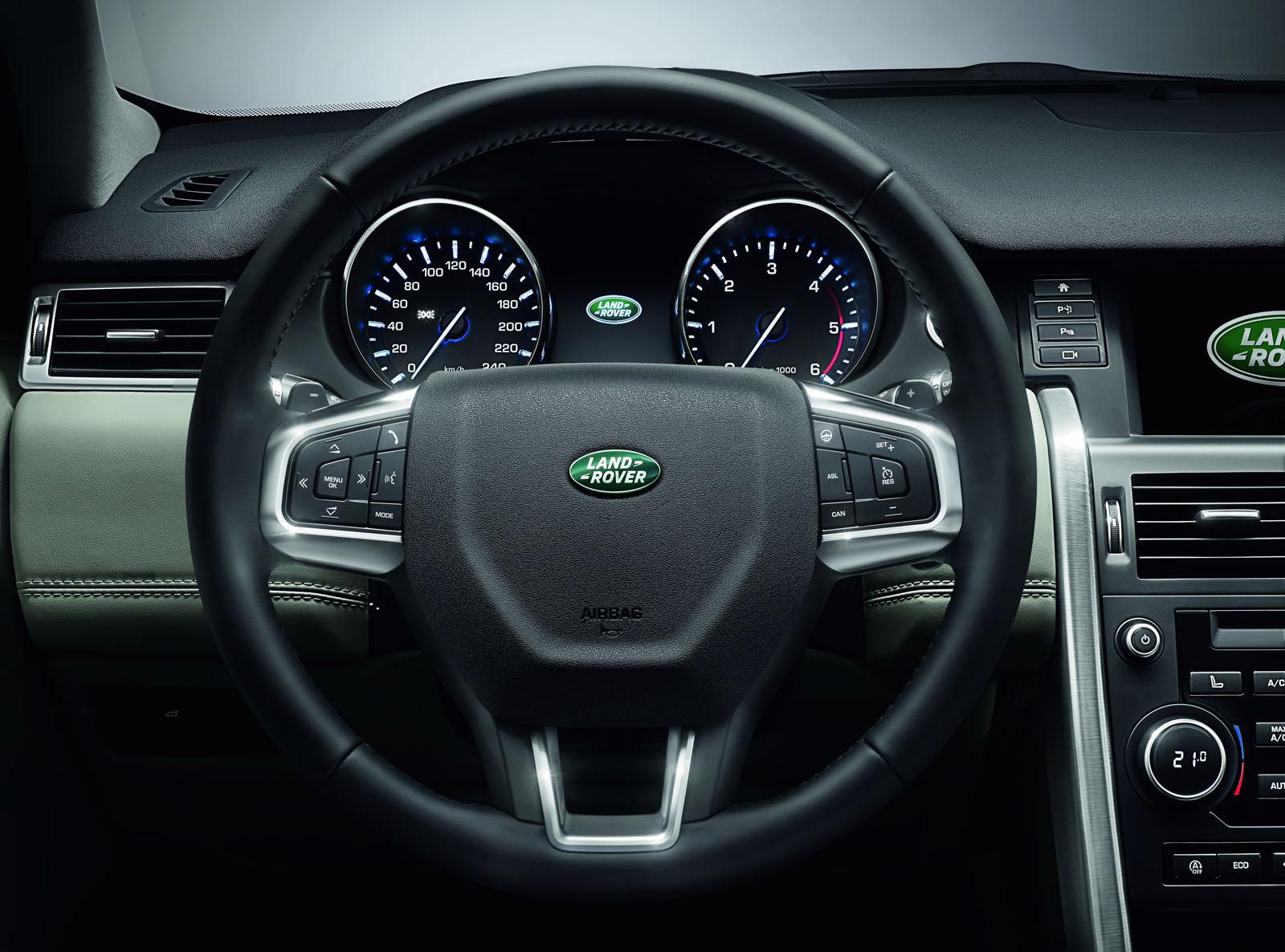 Land Rover Discovery Sport 2015