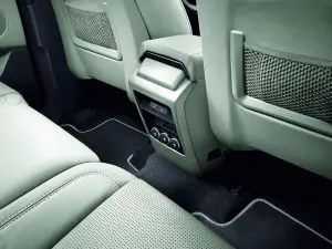 Land Rover Discovery Sport 2015