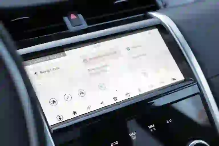 Land Rover Discovery Sport 2019 - La prova su strada - 22