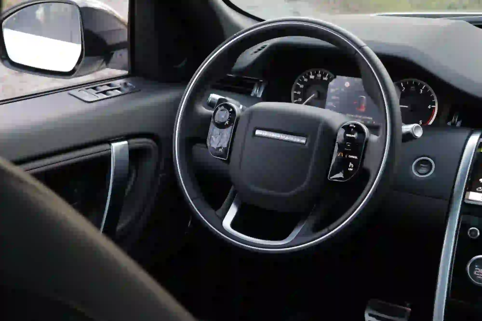 Land Rover Discovery Sport 2019 - La prova su strada - 30