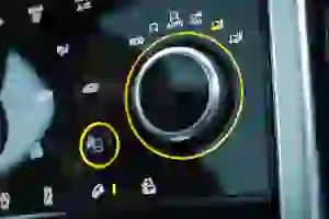 Land Rover Discovery Sport 2019 - La prova su strada