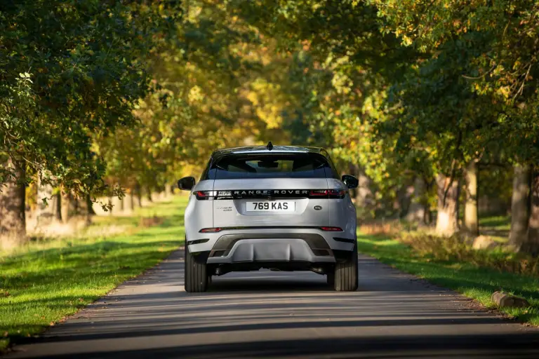 Land Rover Discovery Sport e Range Rover Evoque plug-in hybrid - 30