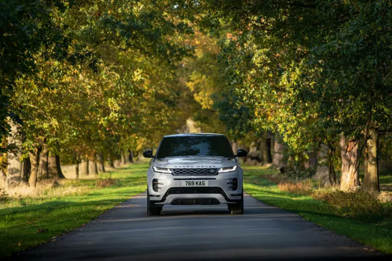 Land Rover Discovery Sport e Range Rover Evoque plug-in hybrid - 29