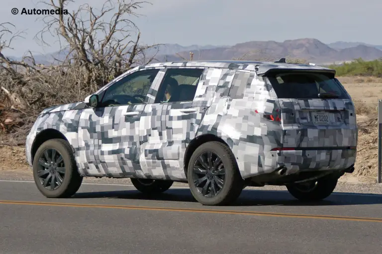 Land Rover Discovery Sport - Foto spia 16-06-2014 - 7