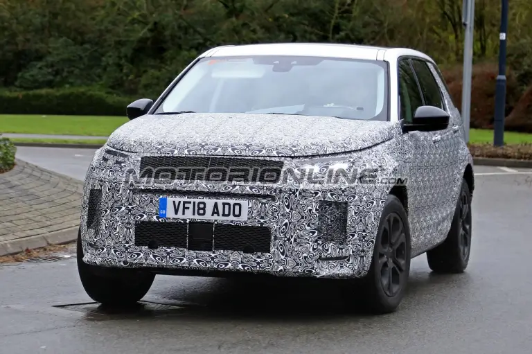 Land Rover Discovery Sport MY 2020 foto spia 4 gennaio 2019 - 2