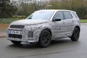Land Rover Discovery Sport MY 2020 foto spia 4 gennaio 2019 - 3