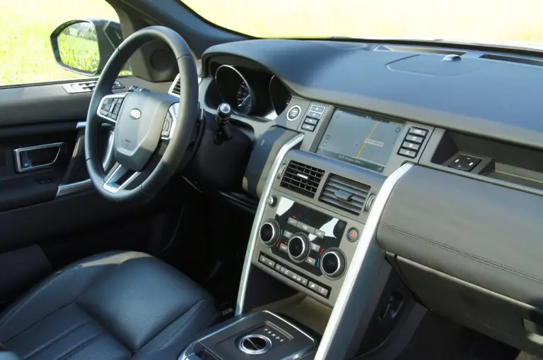 Land Rover Discovery Sport - Prova su strada - 39