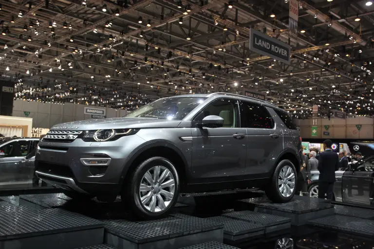 Land Rover Discovery Sport - Salone di Ginevra 2016 - 3