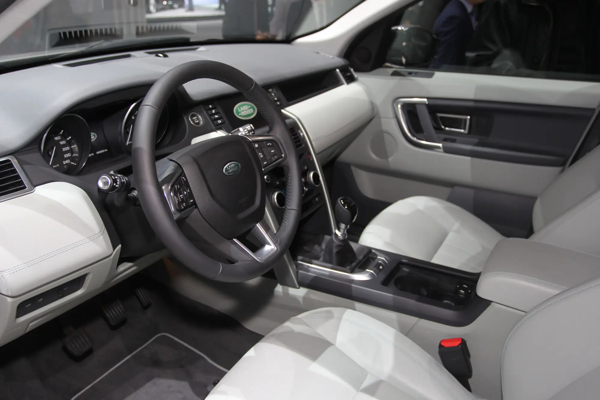 Land Rover Discovery Sport - Salone di Ginevra 2016 - 6