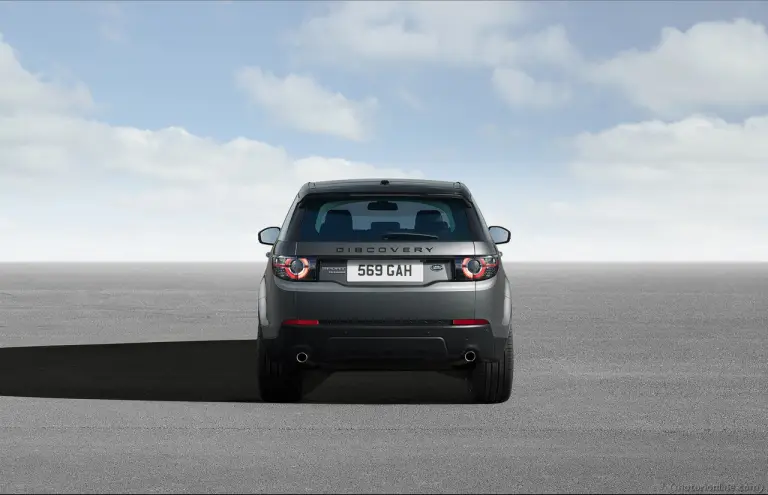 Land Rover Discovery Sport - 10