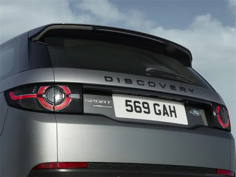 Land Rover Discovery Sport - 18