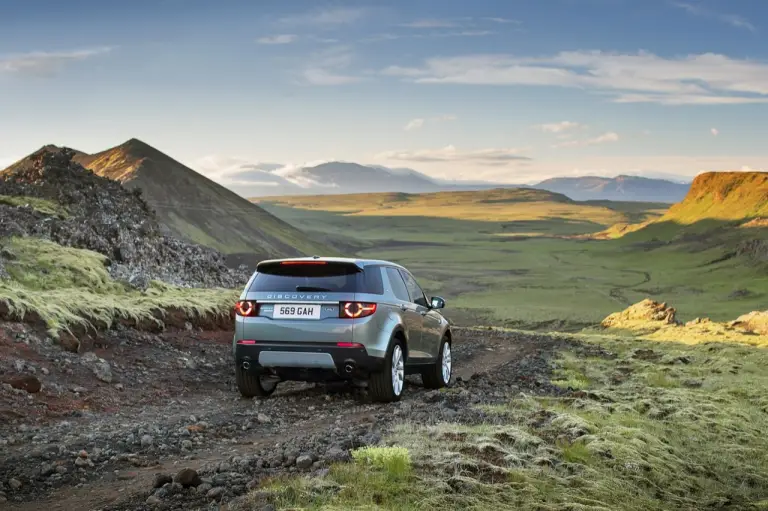 Land Rover Discovery Sport - 46