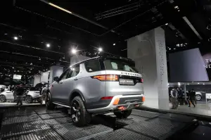 Land Rover Discovery SVX - Salone di Francoforte 2017 - 7