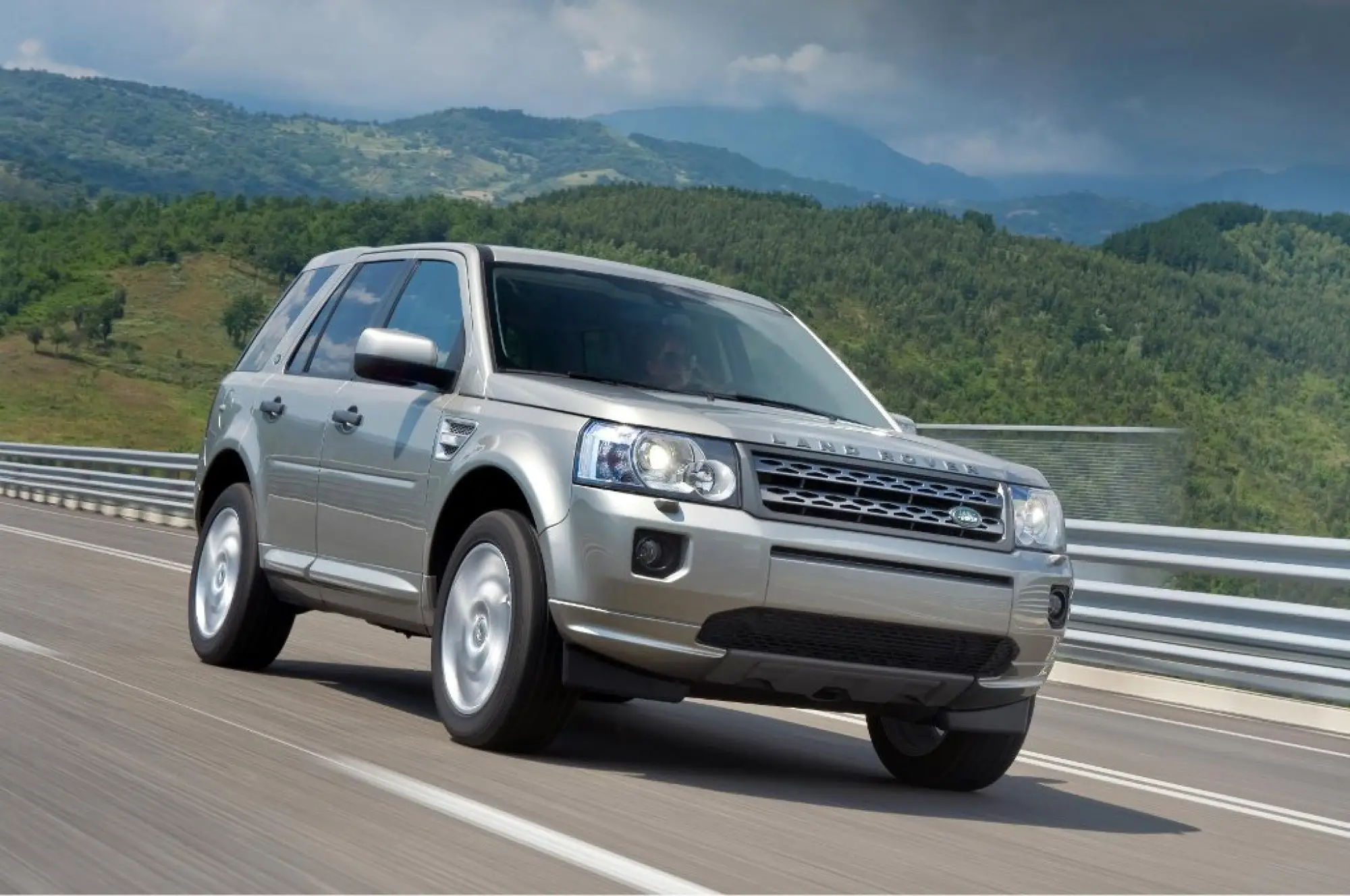 Land Rover Freelander 2011 foto ufficiali - 8