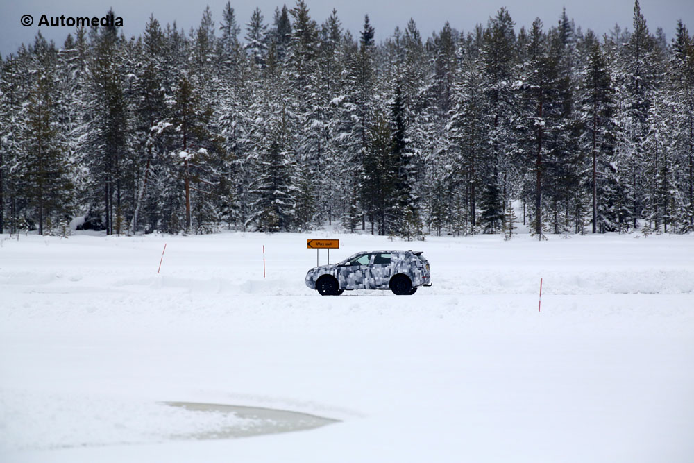 Land Rover Freelander 2015 - Foto spia 18-02-2014