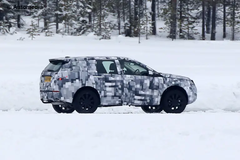 Land Rover Freelander 2015 - Foto spia 18-02-2014 - 4