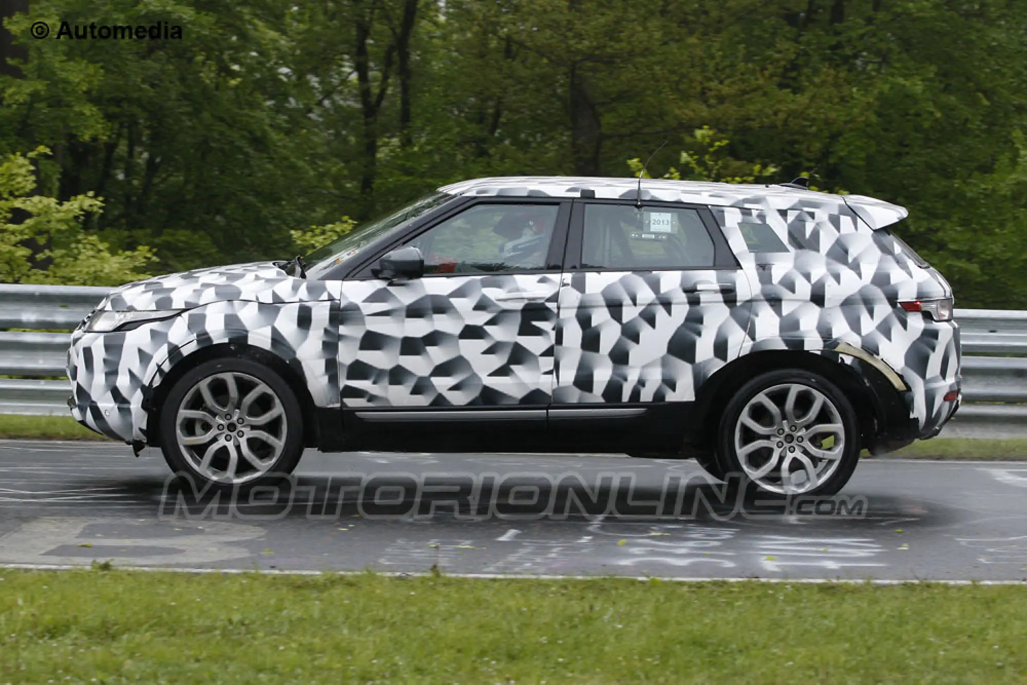 Land Rover Freelander MY 2015 - Foto spia 27-05-2013 - 3