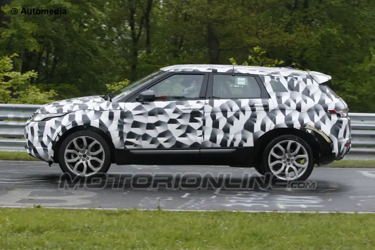 Land Rover Freelander MY 2015 - Foto spia 27-05-2013 - 3