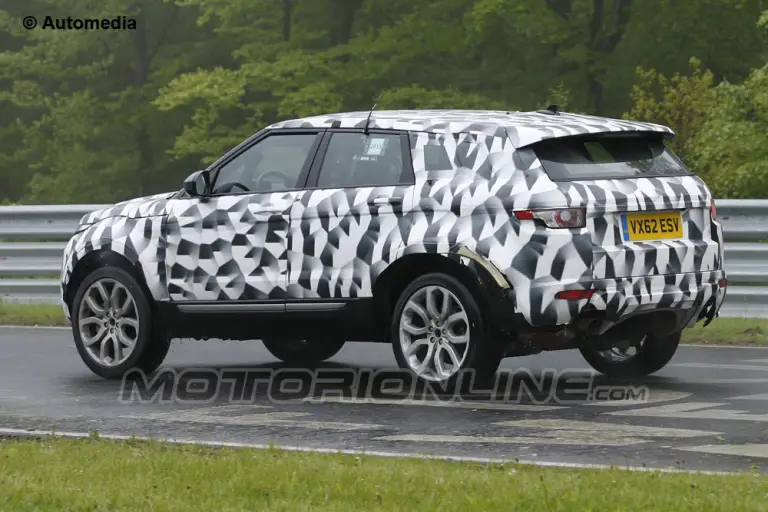 Land Rover Freelander MY 2015 - Foto spia 27-05-2013 - 4
