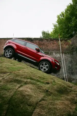 Land Rover Range Rover Evoque nuove foto ufficiali