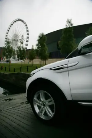 Land Rover Range Rover Evoque nuove foto ufficiali