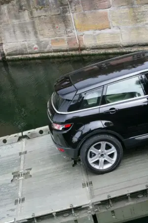 Land Rover Range Rover Evoque nuove foto ufficiali