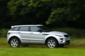 Land Rover Range Rover Evoque nuove foto ufficiali