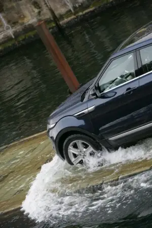 Land Rover Range Rover Evoque nuove foto ufficiali