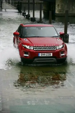 Land Rover Range Rover Evoque nuove foto ufficiali