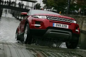 Land Rover Range Rover Evoque nuove foto ufficiali