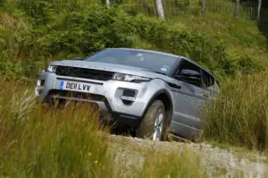 Land Rover Range Rover Evoque nuove foto ufficiali