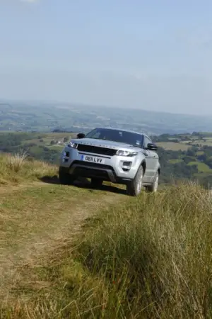 Land Rover Range Rover Evoque nuove foto ufficiali