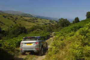 Land Rover Range Rover Evoque nuove foto ufficiali