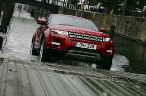 Land Rover Range Rover Evoque nuove foto ufficiali