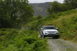 Land Rover Range Rover Evoque nuove foto ufficiali