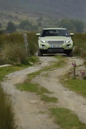 Land Rover Range Rover Evoque nuove foto ufficiali