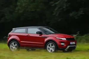 Land Rover Range Rover Evoque nuove foto ufficiali
