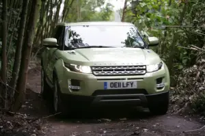 Land Rover Range Rover Evoque nuove foto ufficiali