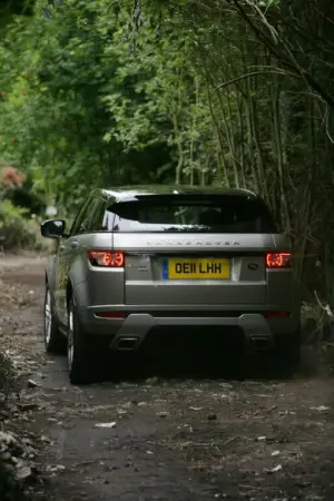Land Rover Range Rover Evoque nuove foto ufficiali