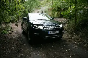 Land Rover Range Rover Evoque nuove foto ufficiali