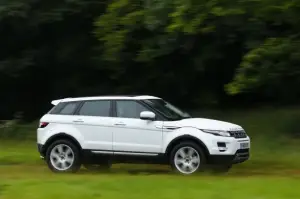 Land Rover Range Rover Evoque nuove foto ufficiali