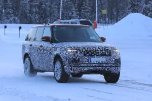 Land Rover Range Rover MY 2018 - Foto spia 21-02-2017