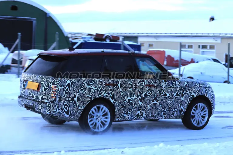 Land Rover Range Rover MY 2018 - Foto spia 21-02-2017 - 7
