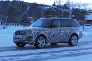 Land Rover Range Rover MY 2018 - Foto spia 21-02-2017 - 14