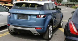 Landwind X7 - (Range Rover Evoque clone) 